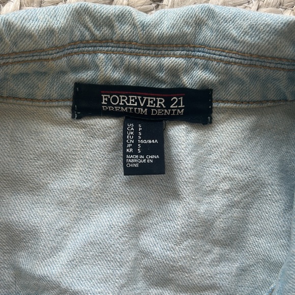 Jean jacket - Picture 2 of 4